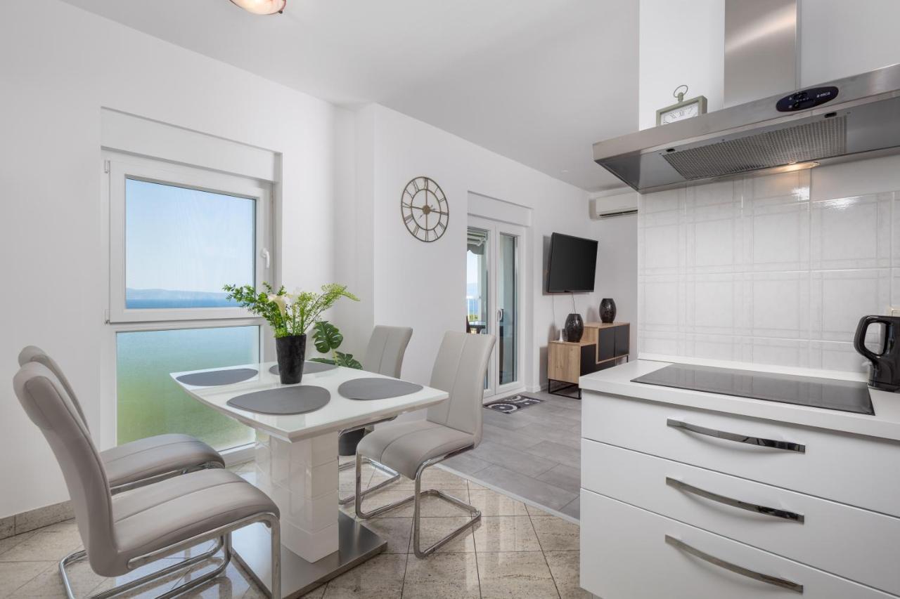 קוסטרנה Apartment Kvarner View מראה חיצוני תמונה