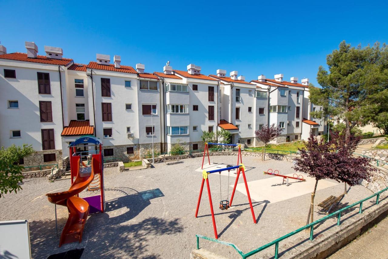 קוסטרנה Apartment Kvarner View מראה חיצוני תמונה