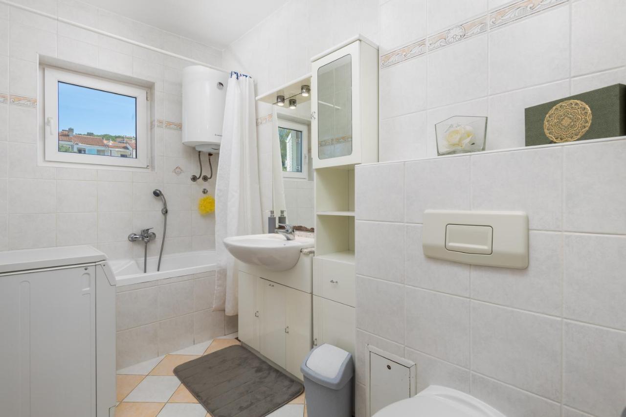 קוסטרנה Apartment Kvarner View מראה חיצוני תמונה