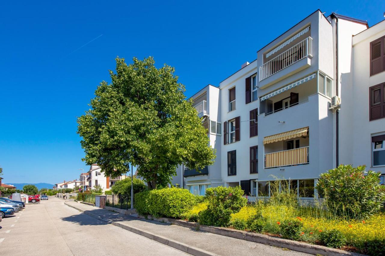 קוסטרנה Apartment Kvarner View מראה חיצוני תמונה