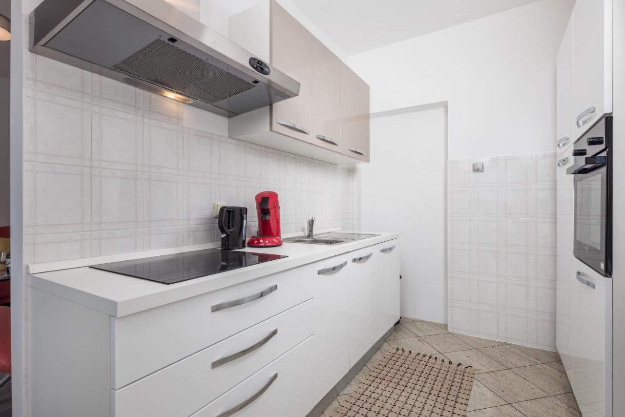 קוסטרנה Apartment Kvarner View מראה חיצוני תמונה